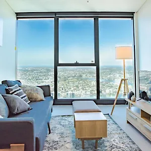 Bed & Breakfast Airtrip On Margaret Street In Cbd