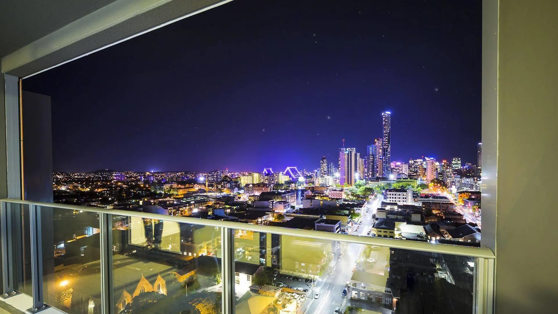 M&A Apartments Brisbane 4*,