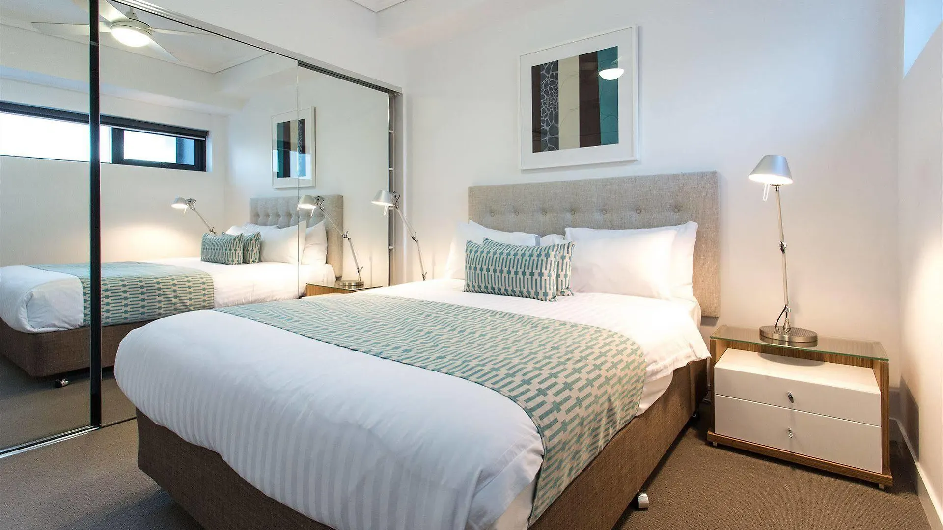**** Aparthotel M&A Apartments Brisbane Australia