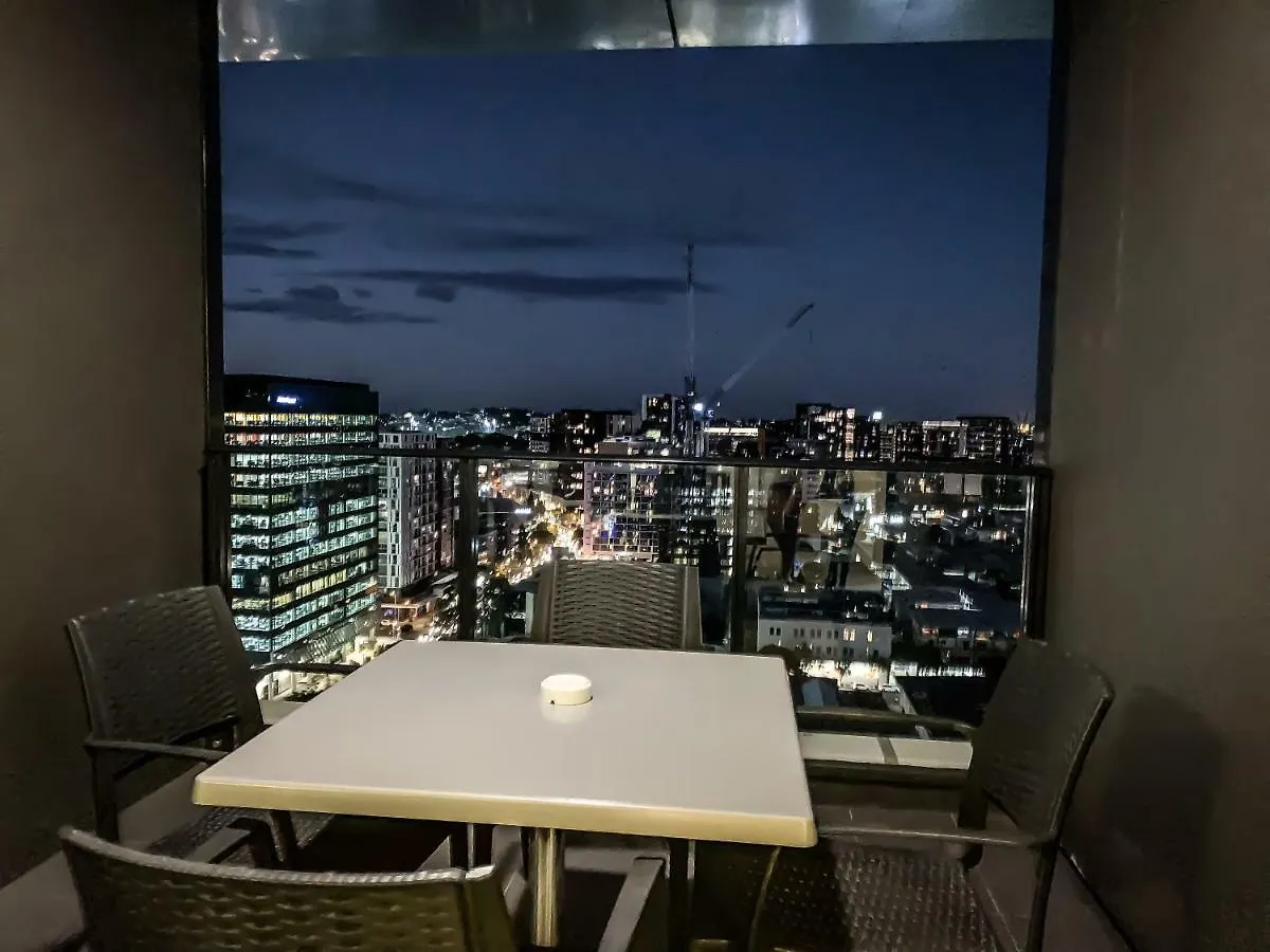 **** Aparthotel M&A Apartments Brisbane Australia